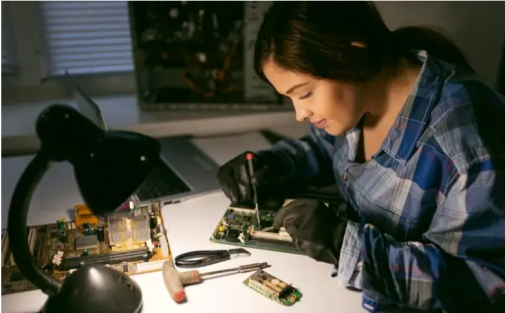 145 тысяч грантов в сфере технического образования выделено в Казахстане