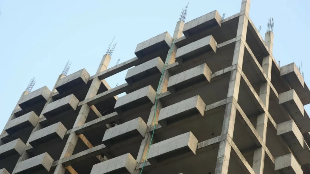 Минстрой ужесточит правила покупки жилья: кому грозят штрафы