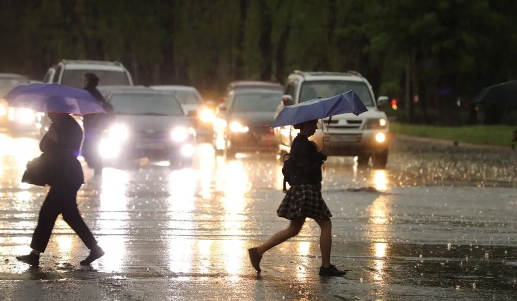 Сильные дожди, снег, туманы – синоптики о погоде в Казахстане на 5-7 апреля