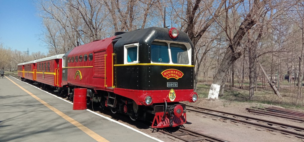 В Караганде детская железная дорога продолжает работать