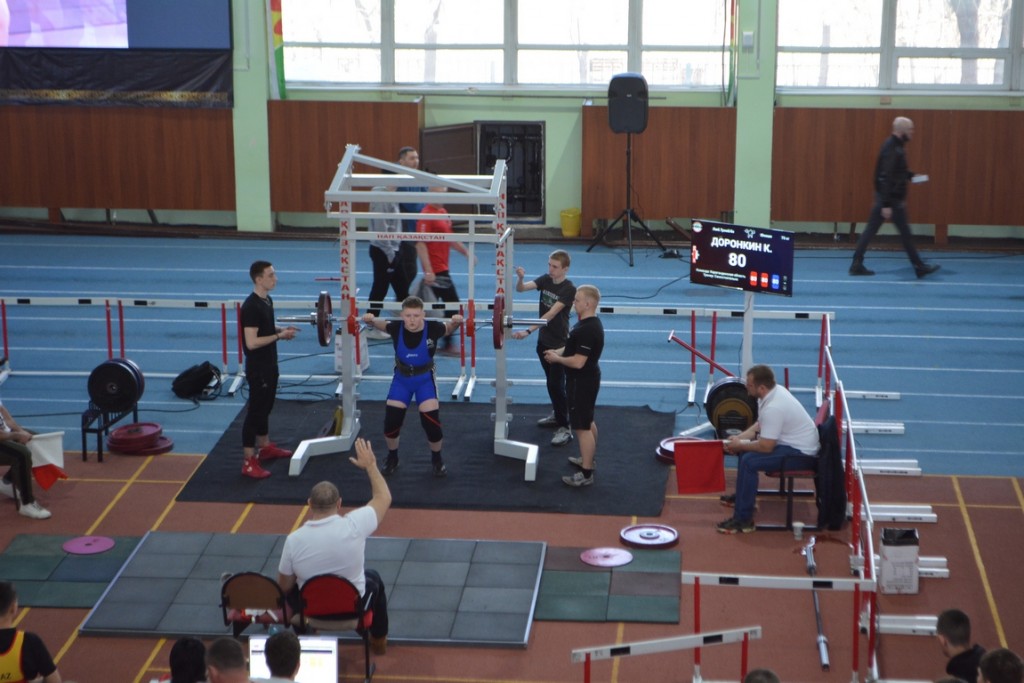 Международный чемпионат по силовым видам спорта провели в Караганде