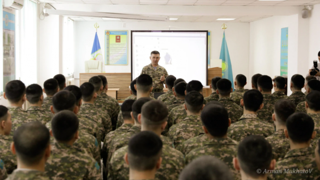 Как поступить в военный колледж в Казахстане