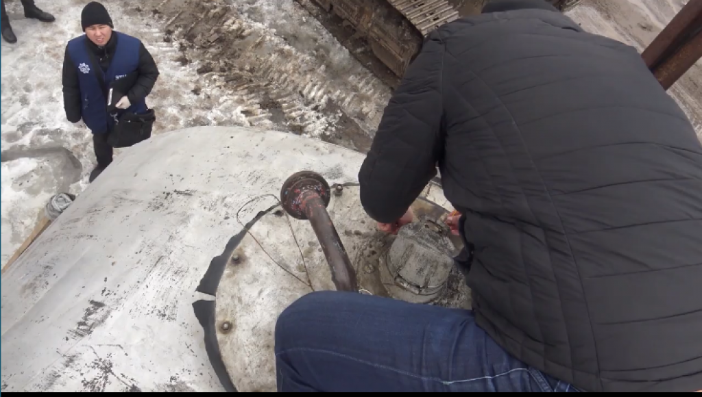 Работники депо в Караганде украли дизмасло на 6 миллионов тенге