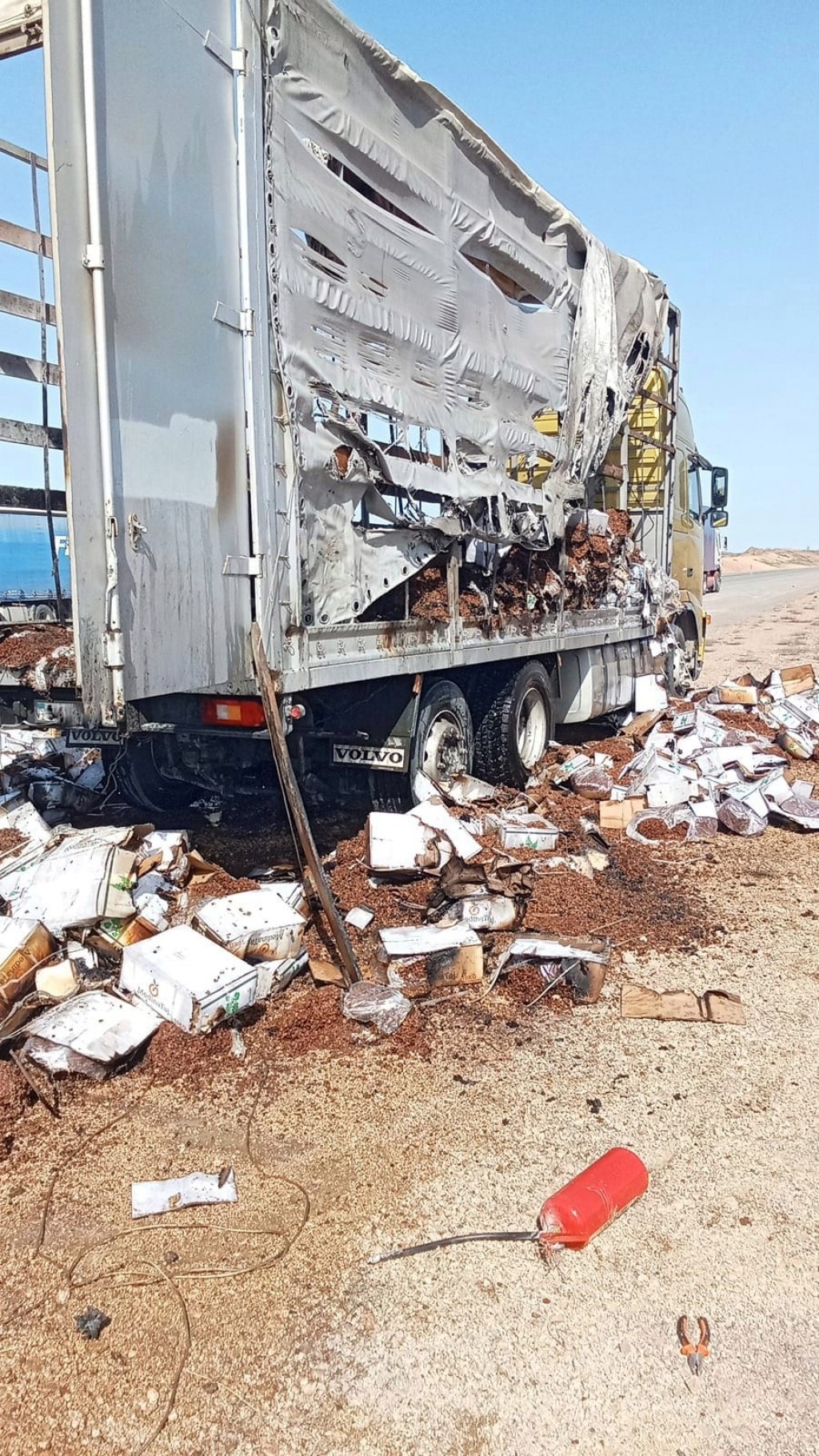 На трассе Алматы – Екатеринбург горел грузовик с сухофруктами