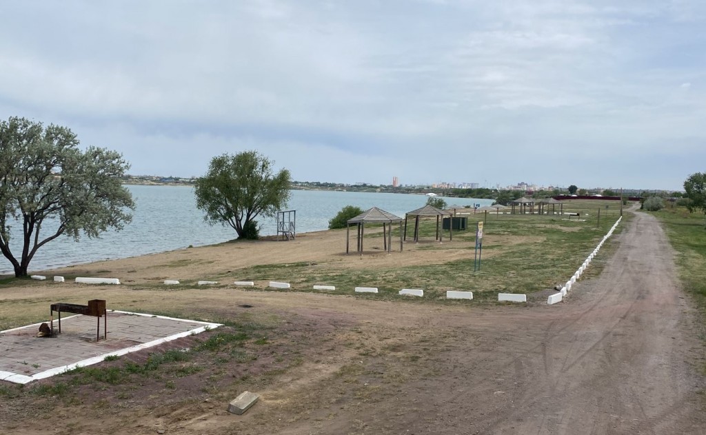 Городской пляж в Караганде станет больше