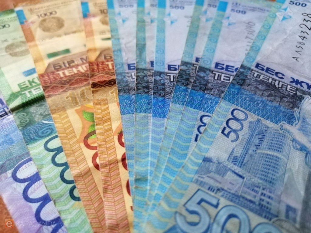 Еңбек Министрлігі Қазақстанда өмір сүру үшін қажетті жалақы деңгейін айтты