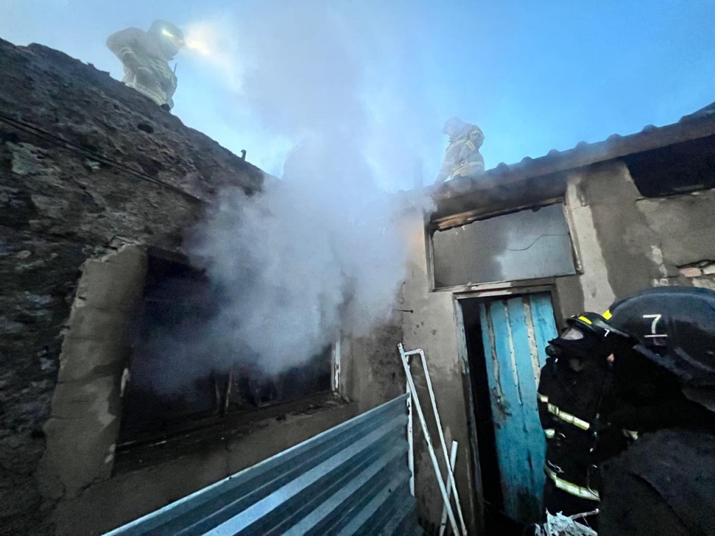 Два серьезных пожара произошли за выходные в Карагандинской области