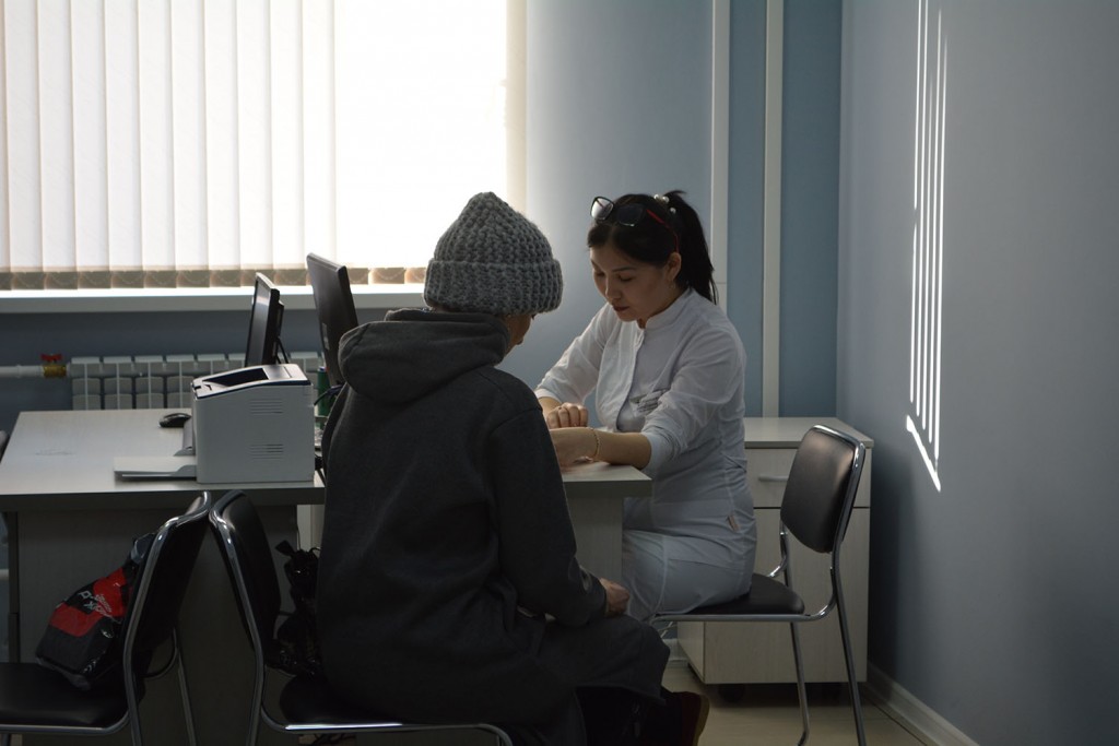 Достаточно ли врачу 15 минут на прием пациента — ответ министра здравоохранения РК