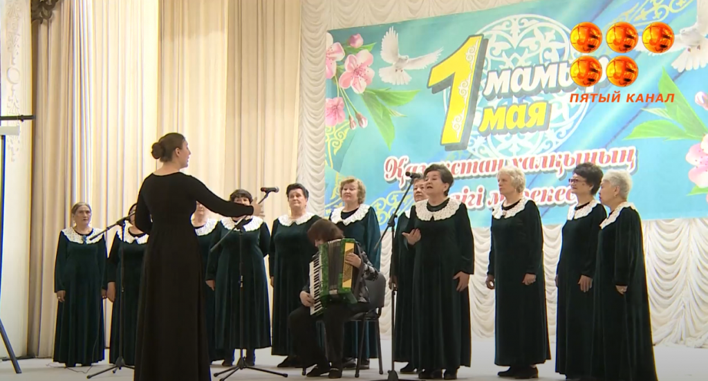 В Доме Культуры Нового Майкудука состоялся фестиваль творческих коллективов ветеранов района Алихан Бокейхан