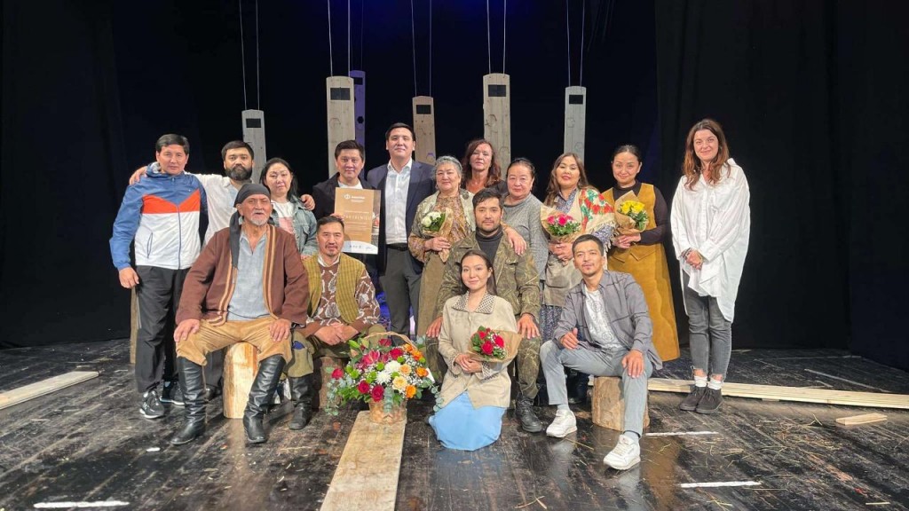 Артисты Карагандинского каздрамтеатра своей игрой покорили зрителей Сербии