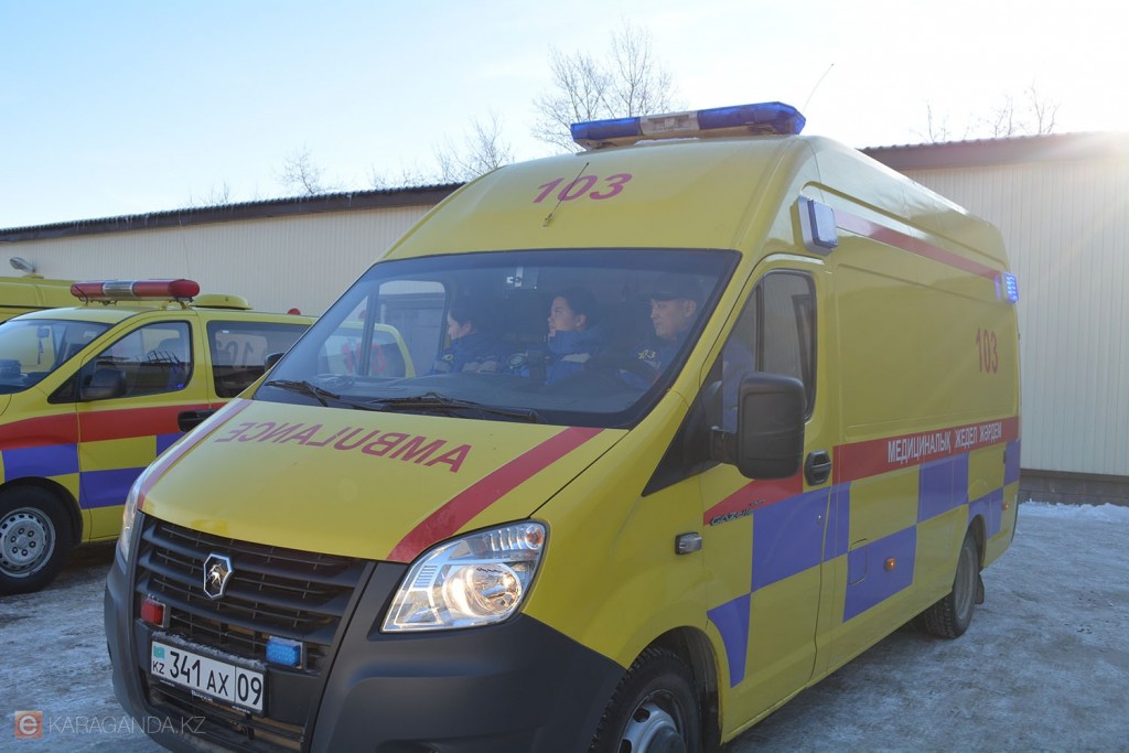 Зарплаты фельдшеров и водителей скорой озвучили в Минздраве