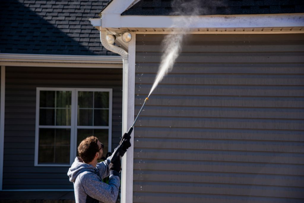 Выбираем мойку высокого давления: функциональная модель для автомобиля и участка