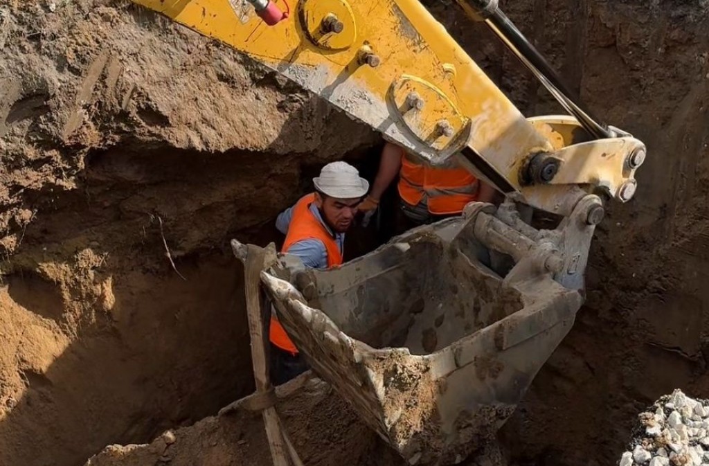 Приводят в порядок: в Караганде чистят и восстанавливают ливневую канализацию