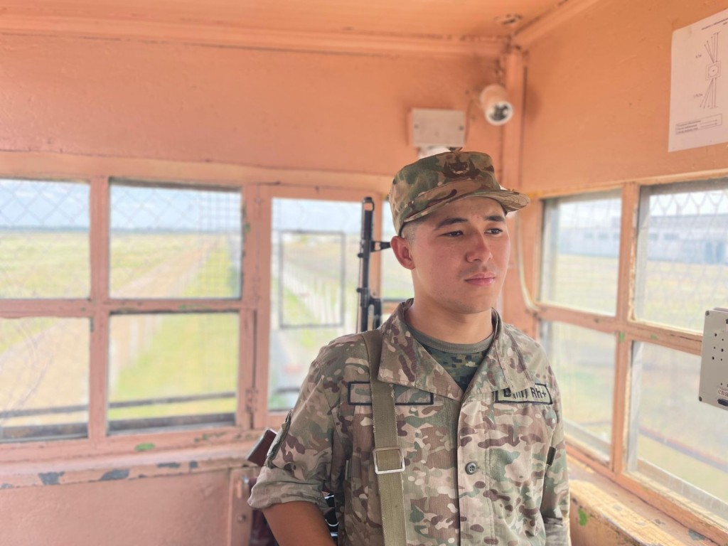 Военнослужащий воинской части 6505 предотвратил побег осуждённого