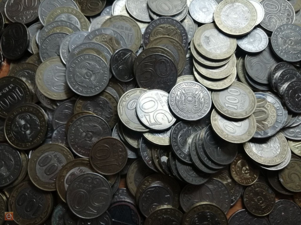 Инфляция замедлилась до 10,2% в Казахстане