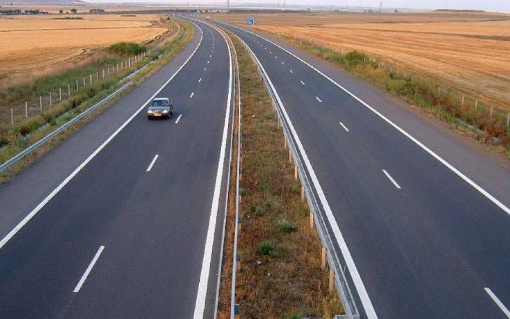 Летние ограничения на движение грузового транспорта введут в Казахстане