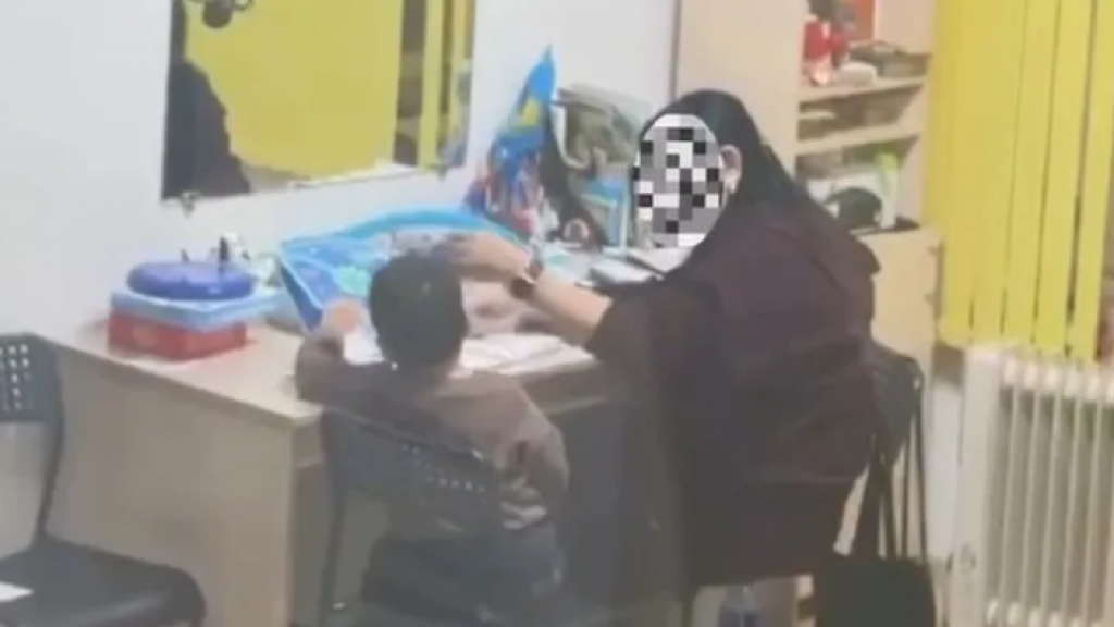 «Ударила ребенка по голове»: логопеда доставили в полицию в Караганде