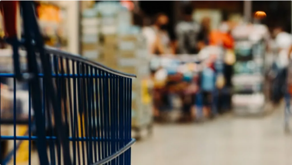 В Казахстане впервые за 4 месяца подорожали социально значимые продтовары