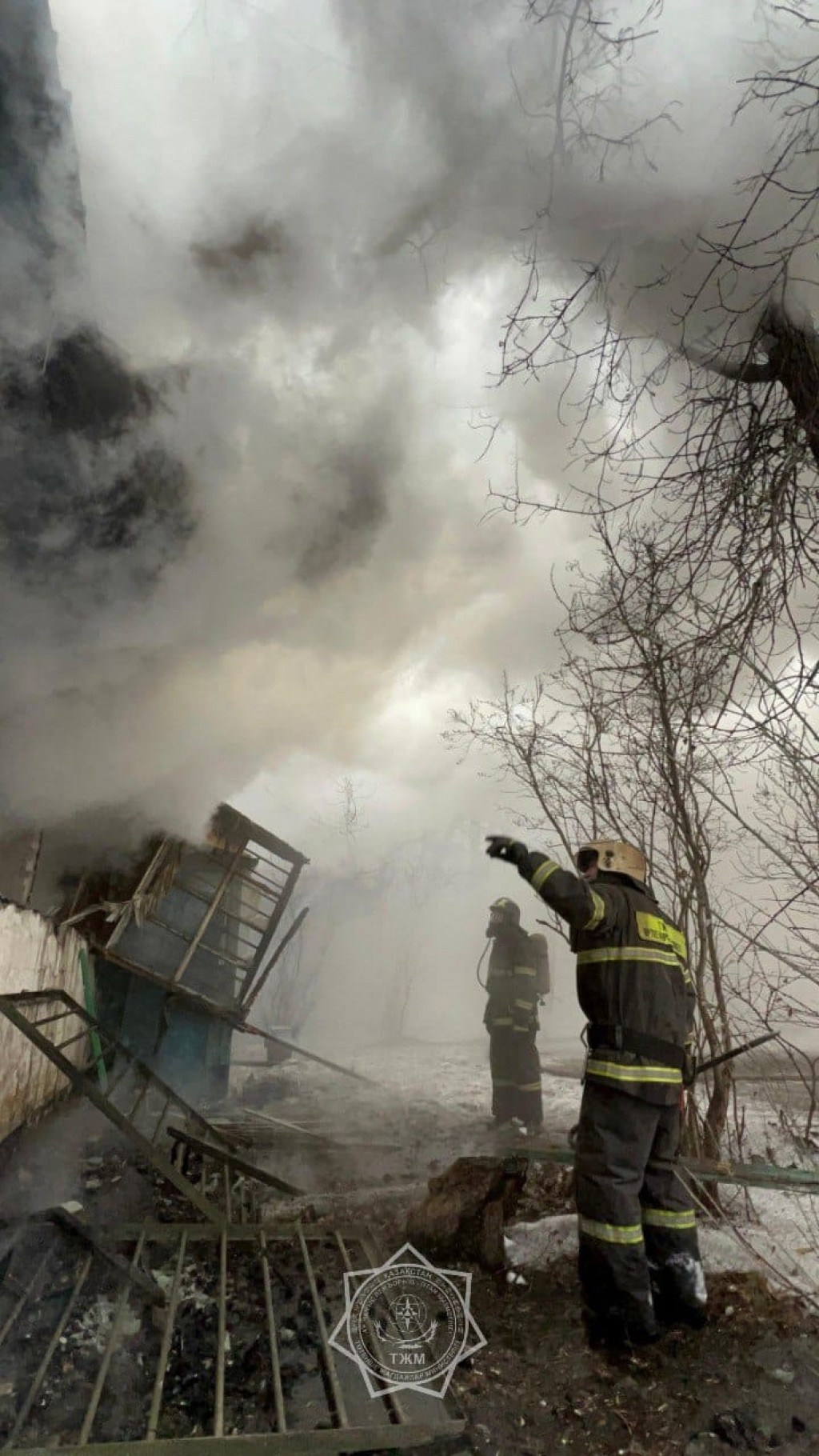 «Без перерыва и выходных»: огнеборцы Карагандинской области потушили 14 пожаров