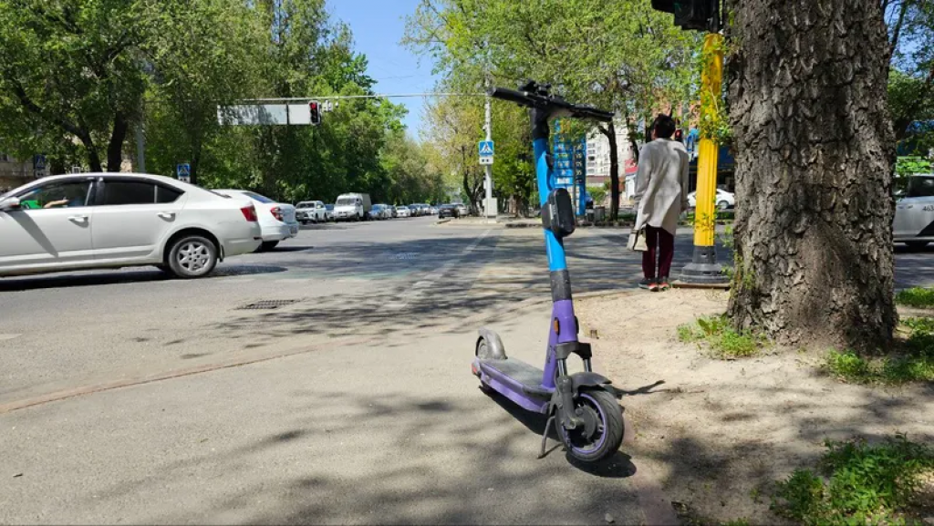 Жесткими «санкциями» грозят сервисам по прокату самокатов в Казахстане