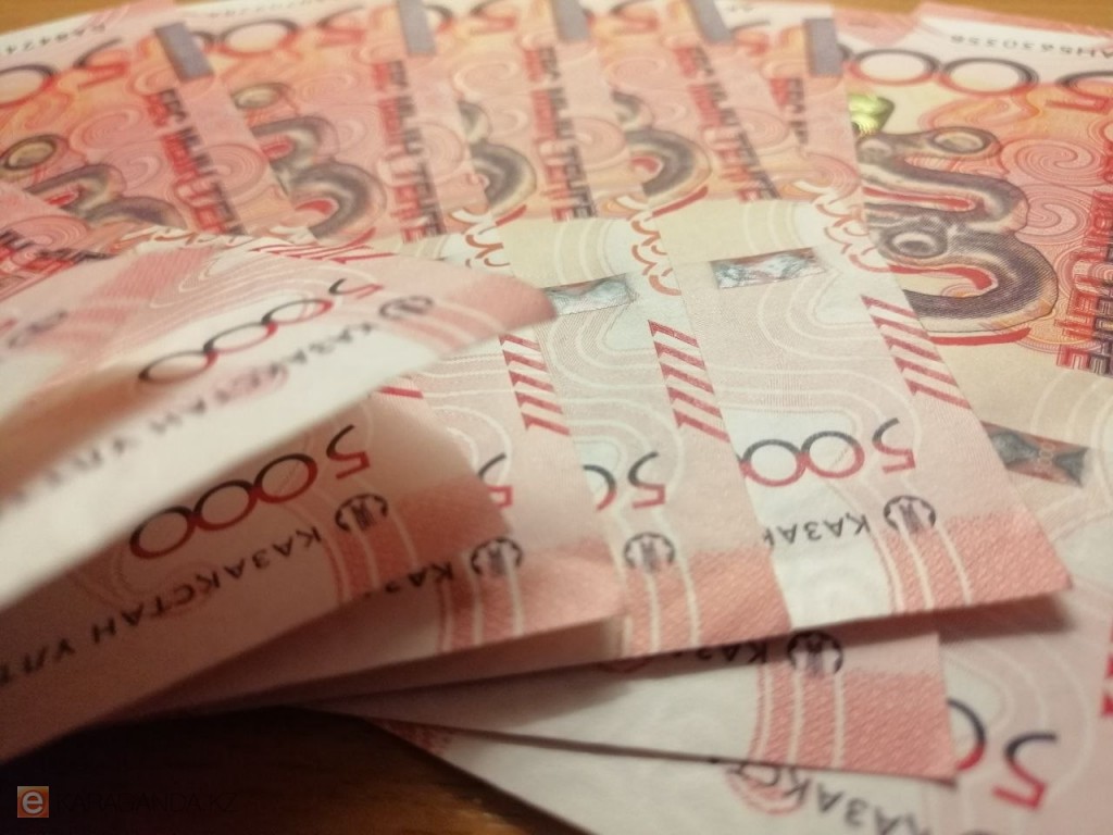 Лимиты на кредиты: в Казахстане готовят новые ограничения по займам