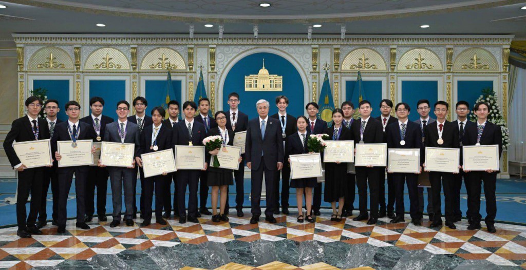 Цифровой штаб для ускоренного внедрения технологий ИИ создали в Казахстане