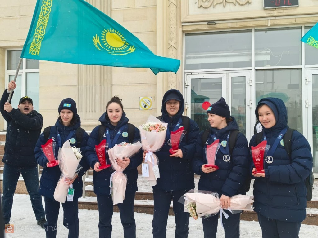 Карагандинские хоккеистки – вице-чемпионки мира: серебро Стамбула и возвращение домой
