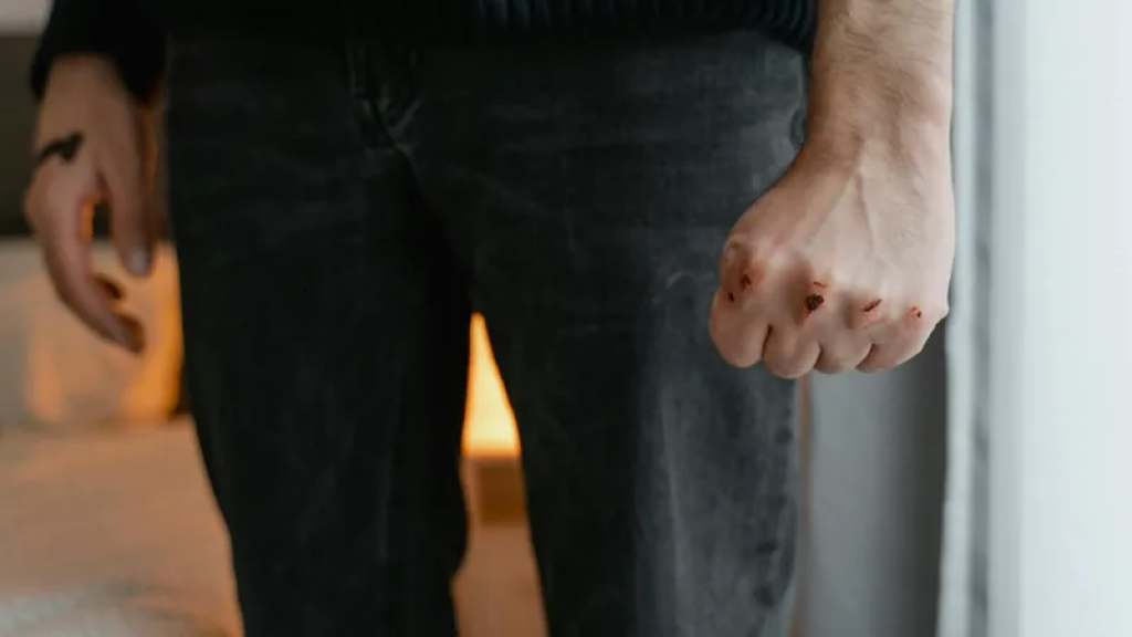 Ужесточить наказание за хулиганство предложили в Казахстане