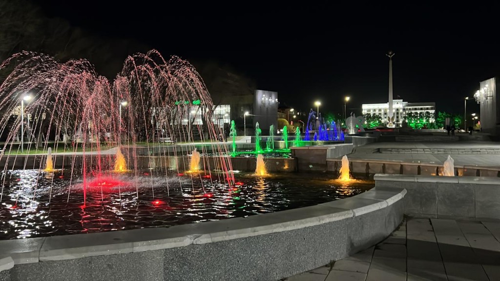 В Караганде запустили практически все фонтаны