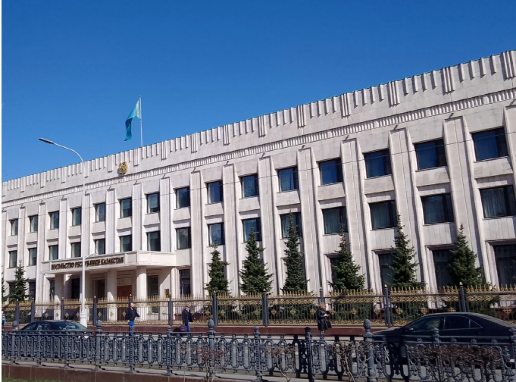 Выдача ЭЦП в консульствах Казахстана в России приостановлена до 1 сентября