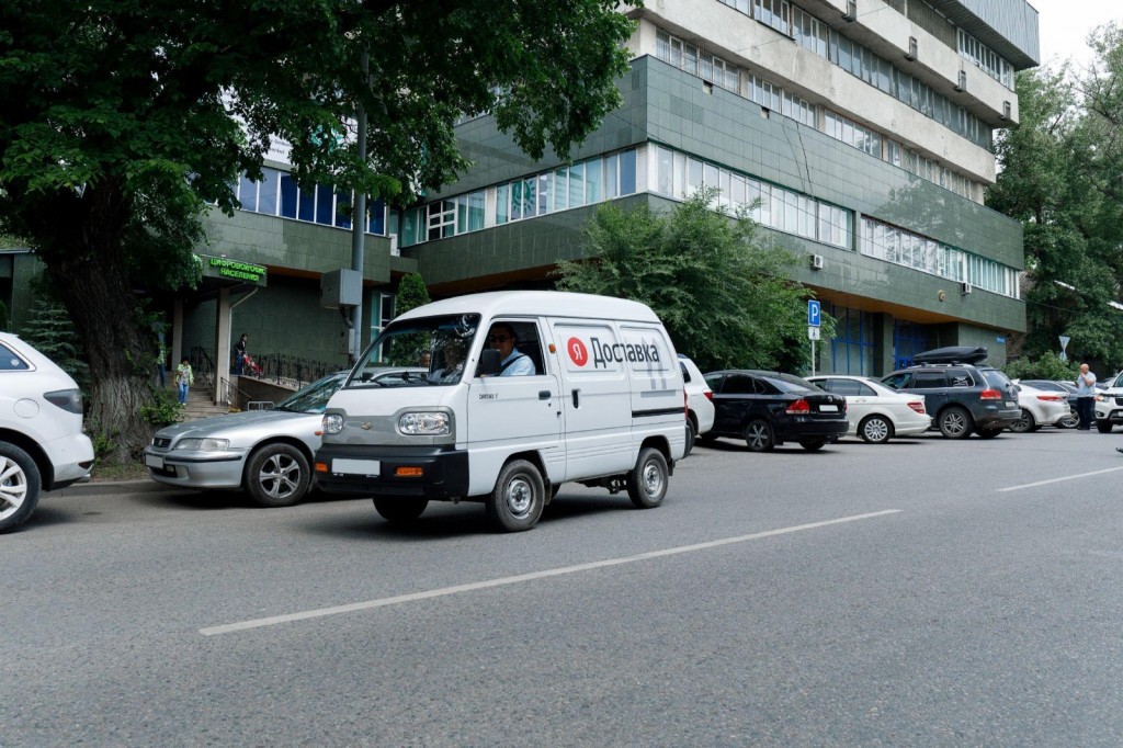 ЦОНы и Яндекс Доставка сделают доставку документов удобнее