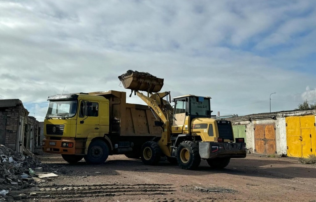 Балқашта рұқсат етілмеген қоқыс үйінділері жойылуда: 12 мың тоннадан астам қоқыс шығарылды