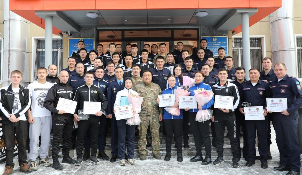 Лучших спортсменов года наградил ДЧС Карагандинской области