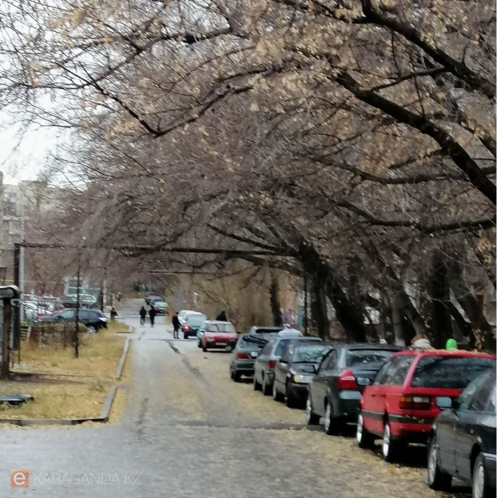 В Казахстане заявили о дефиците парковок в жилых домах