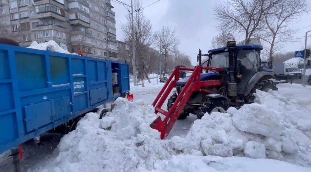 В Караганде начали испытывать снегоплавильную установку