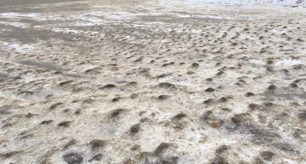 Как коммунальные службы Карагандинской области должны предотвращать наледь на дорогах