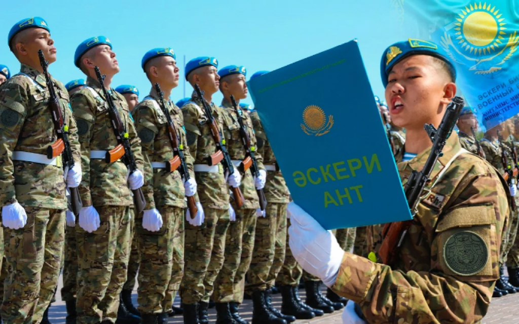 Оля Полякованың жалаңаш бөксесі