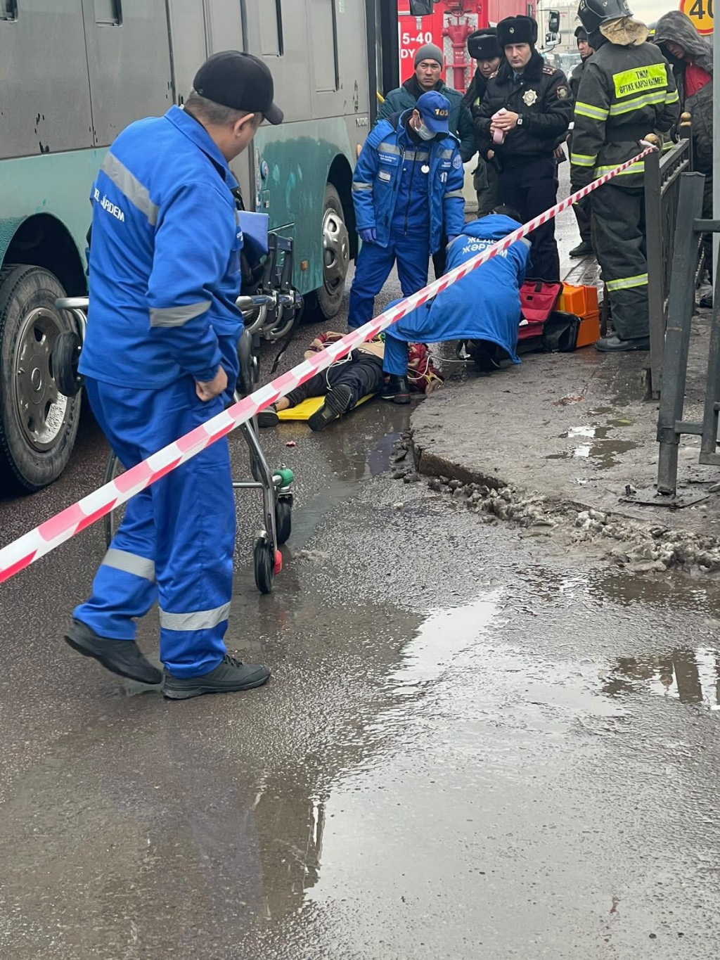 В Караганде в районе рынка «Шыгыс» автобус насмерть сбил человека