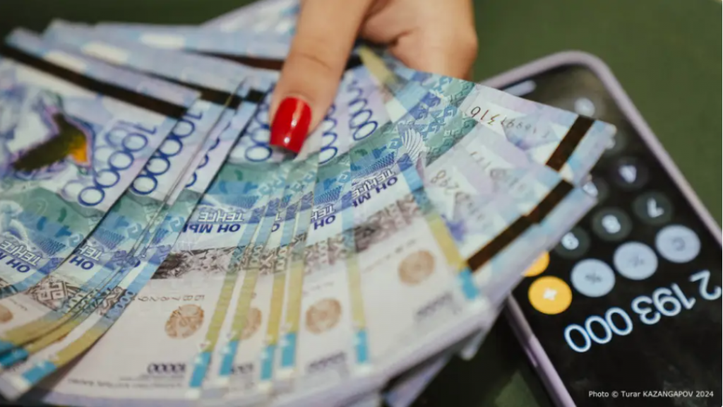 Можно ли «отбелить» кредитную историю и есть ли черный список должников в Казахстане