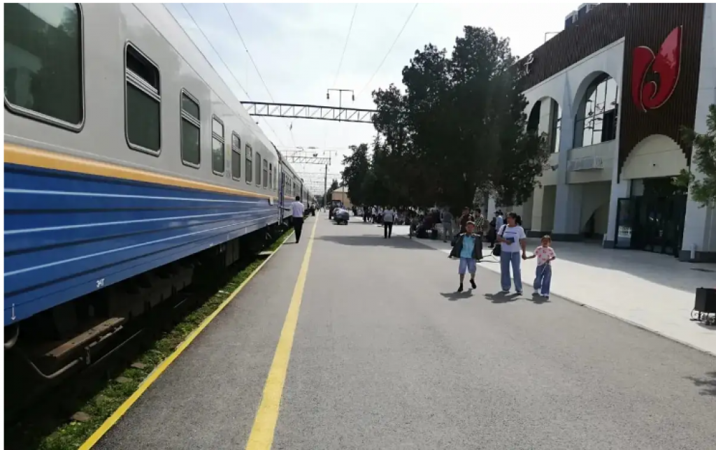 Қазақстанда 53 Теміржол вокзалы жөнделуде