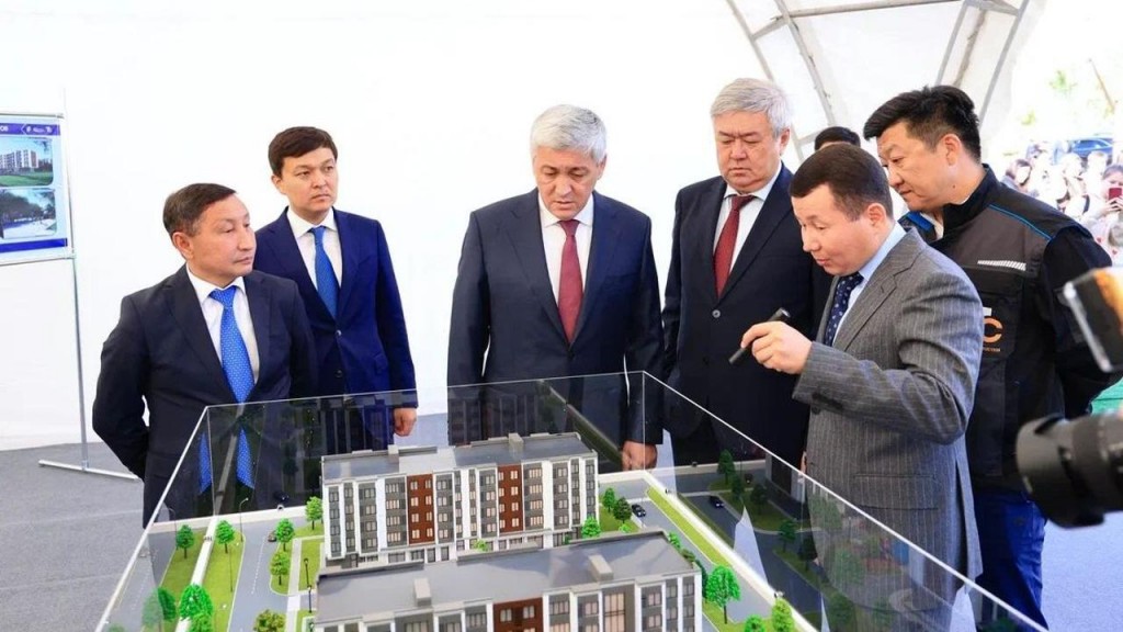 В Карагандинской области начали строить жильё для молодых энергетиков