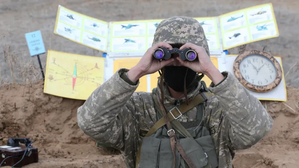 Казахстанцам озвучили страшные последствия «покупки» военного билета