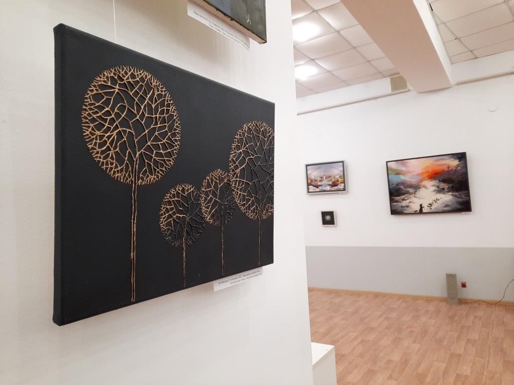 Полный комплект жанров: что представили на выставке Союза художников Караганды