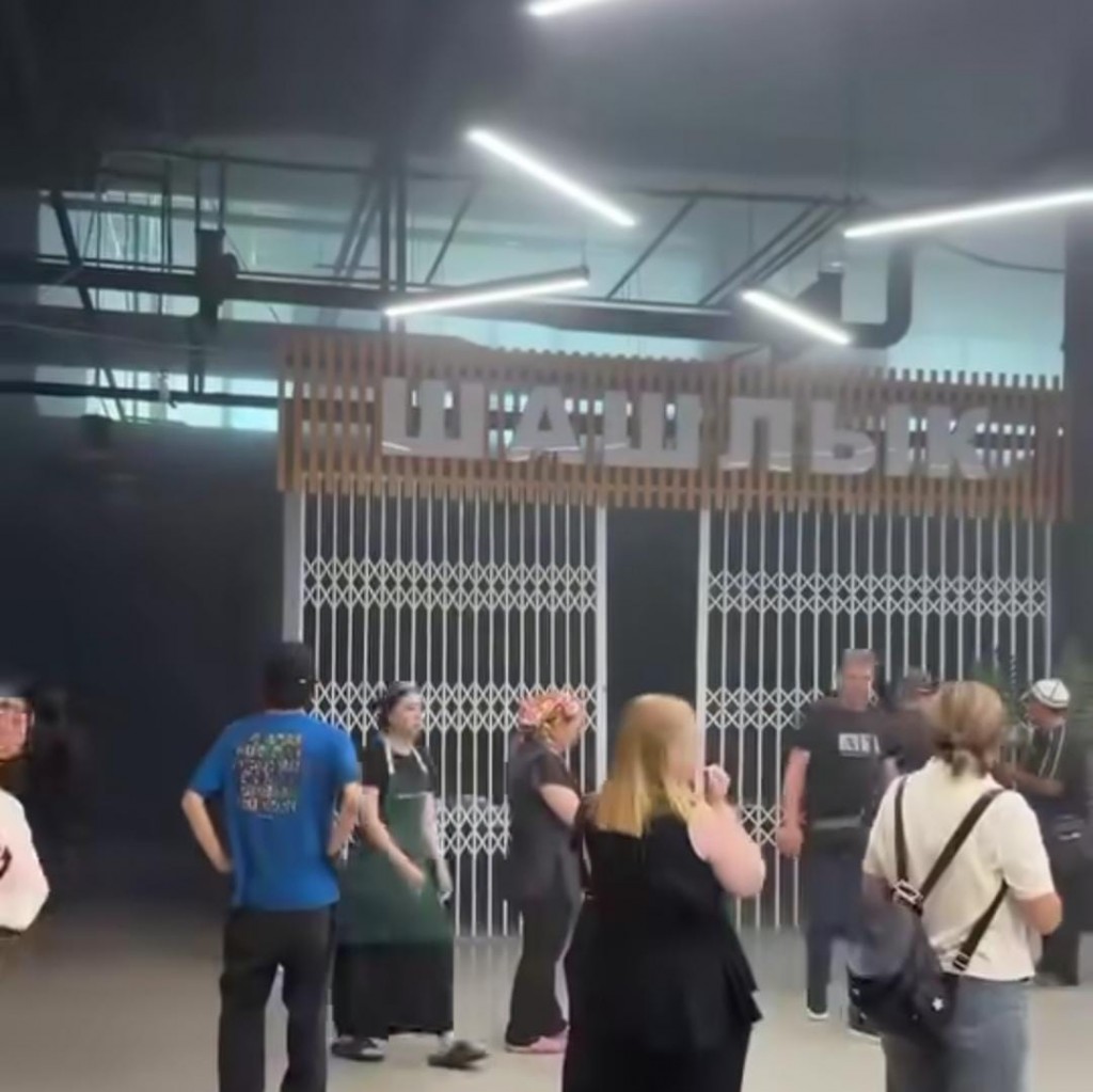 В Караганде второй раз за месяц случился пожар в ТФЦ «Алтын Арба»