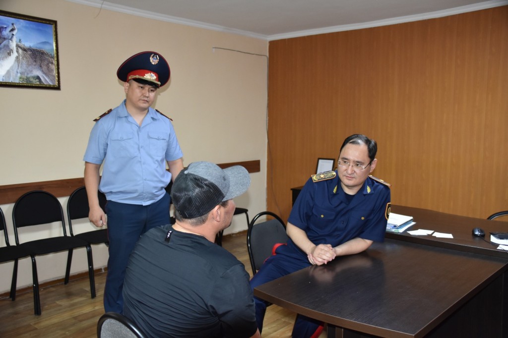 В Караганде сбежавшего из больницы осужденного поймали в одном из гаражных массивов