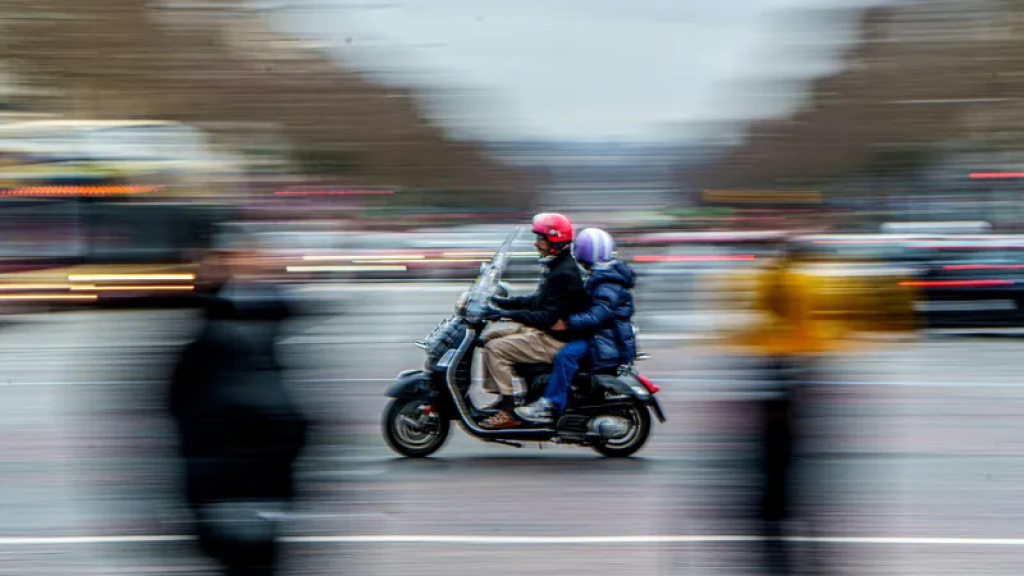 В МВД грозят отправлять на штрафстоянку незарегистрированные мопеды