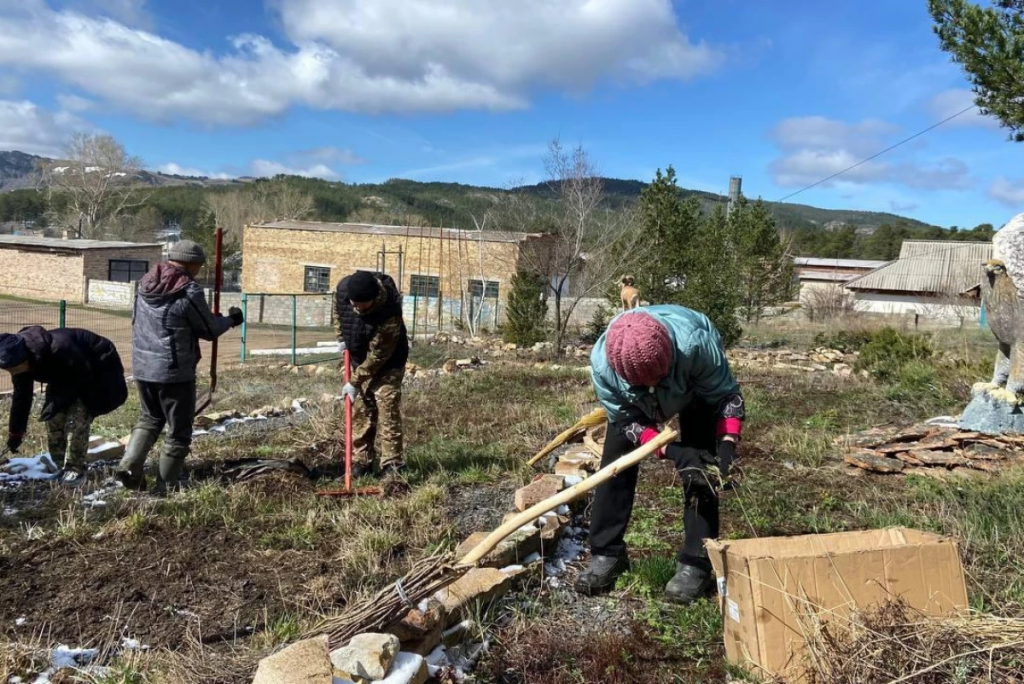 «Таза Қазақстан»: 250 человек очистили уникальные уголки природы Казахстана