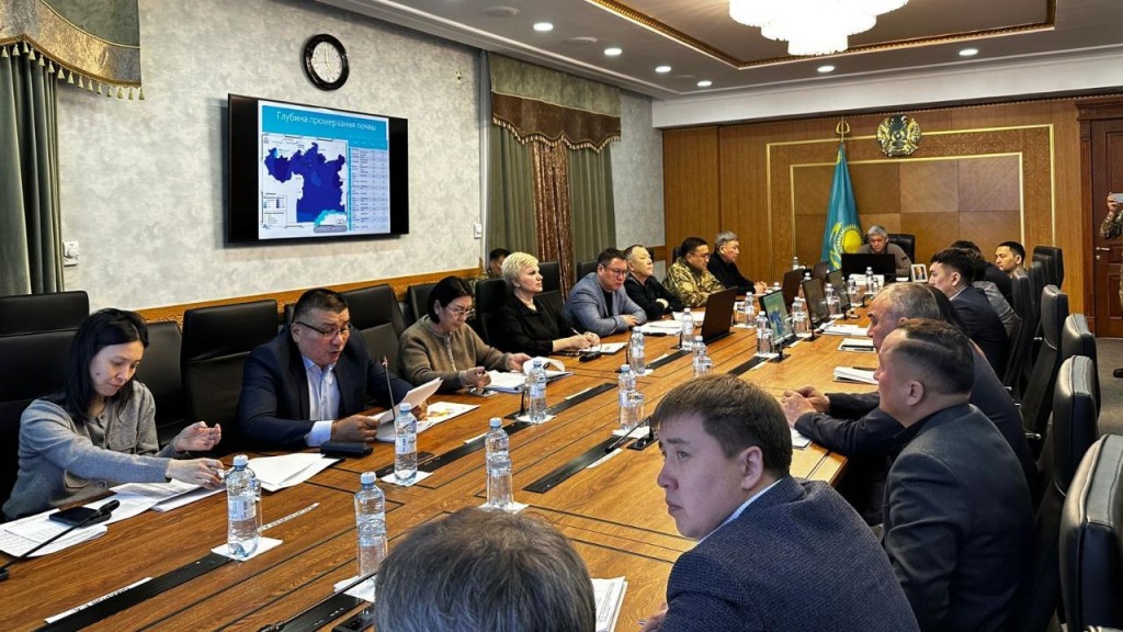 В акимате Карагандинской области обсудили готовность к паводку