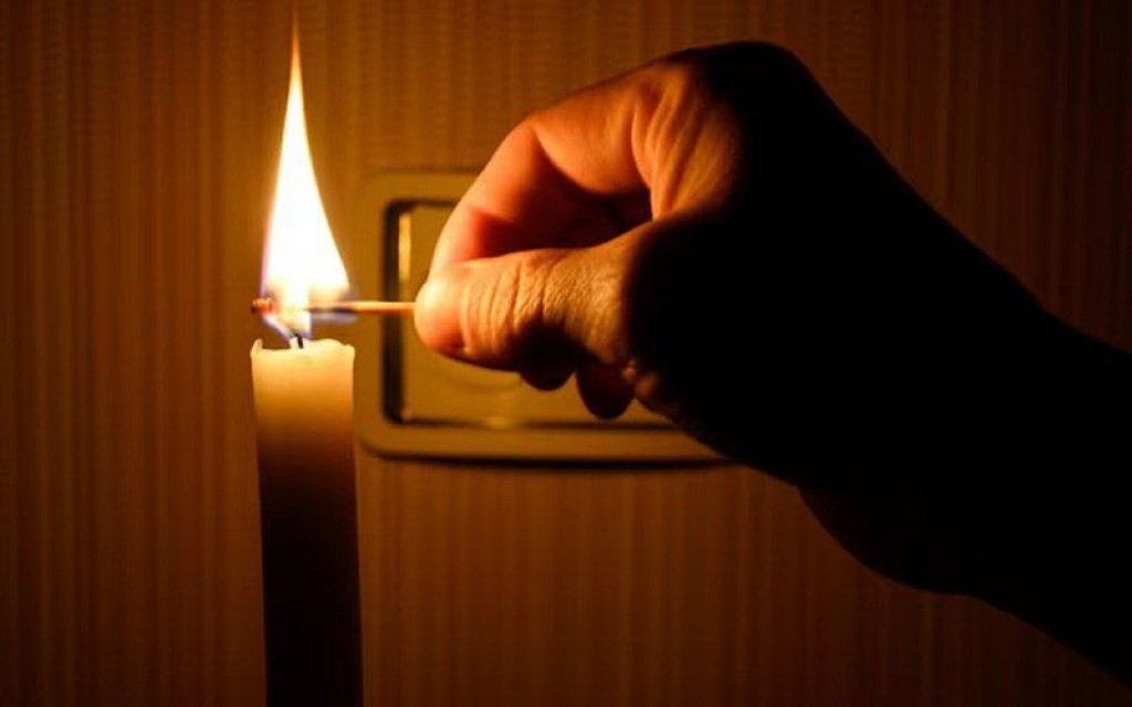 Акимам до лампочки? Жители одного из районов Караганды снова без света