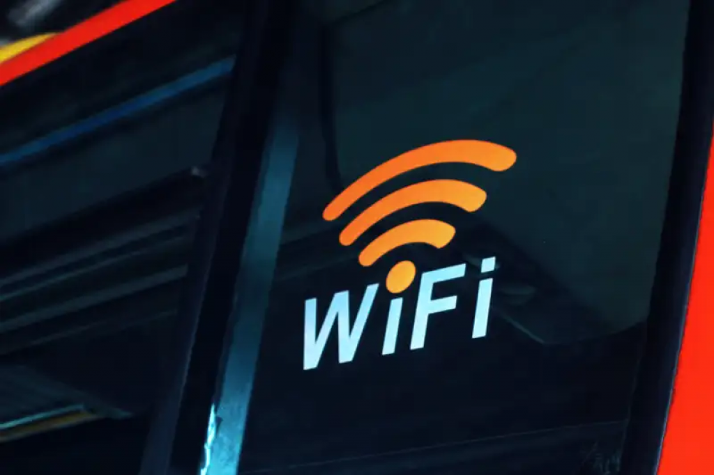 Полицейские рассказали, почему не стоит пользоваться WI-FI в общественных местах